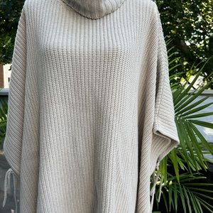 Ann Taylor Loft - Oversized poncho nude beige XS/S